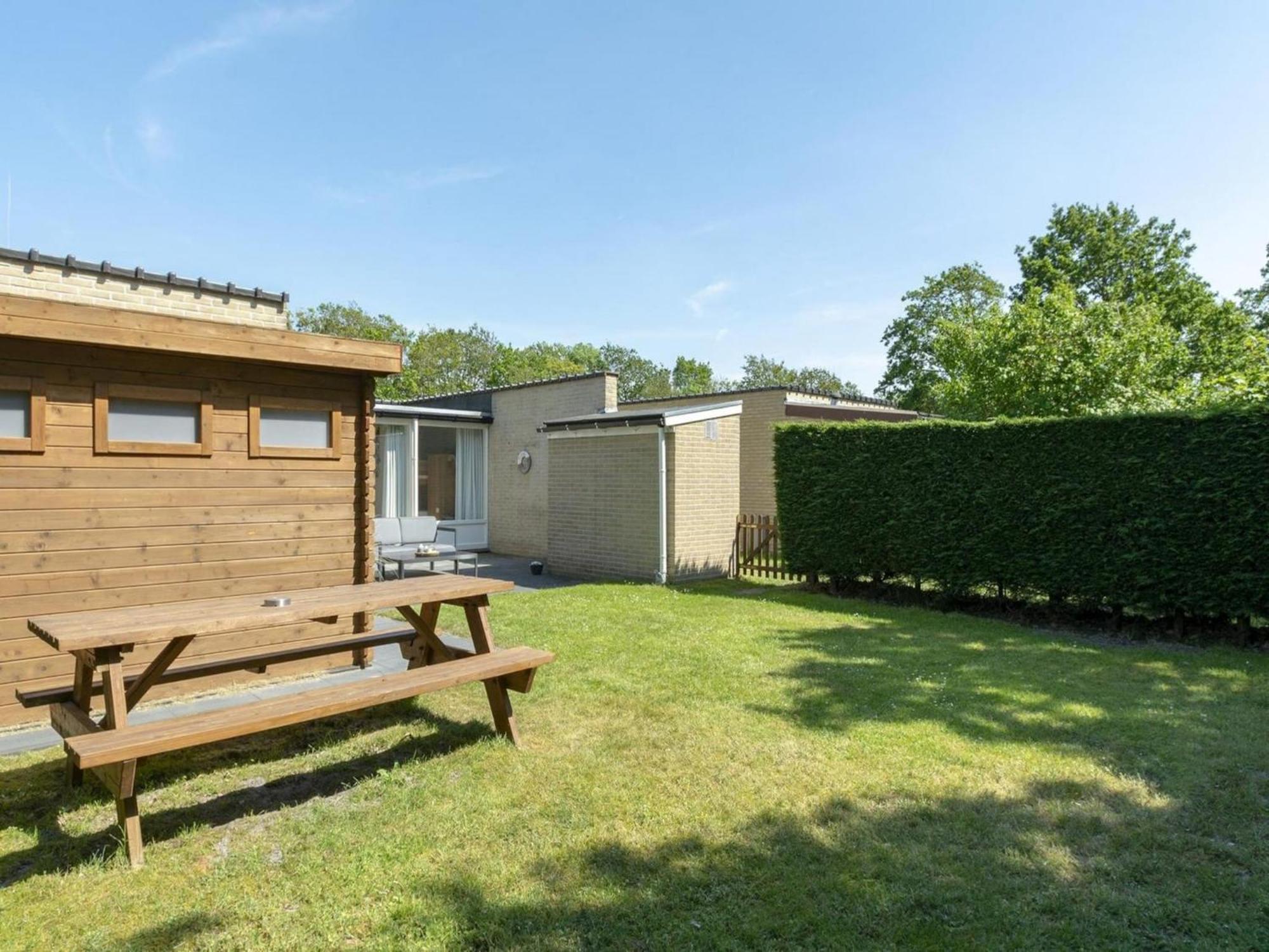 Contemporary Bungalow With Garden Sint Maartensvlotbrug Dış mekan fotoğraf
